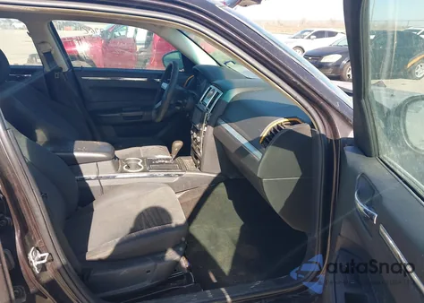 2010 Chrysler 300 Touring из США, поврежденный, VIN 2C3CA4CD0AH148506